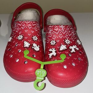 Crocs Classic Lined Holiday Charm Clog Red White Men's Size 11 / Women's 12.5